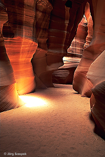 Im Upper Antelope Slotcanyon