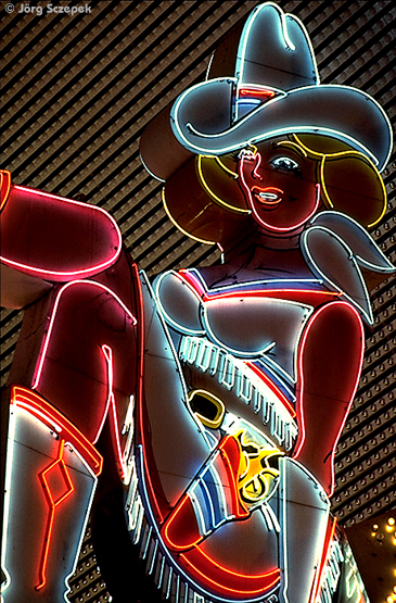 Die Neinfigur Vegas Vicy an der Fremont Street