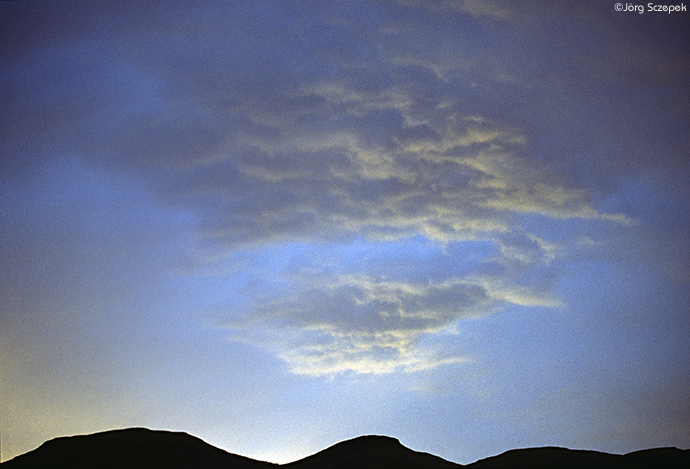 Huegel und Wolken, Monument Valley